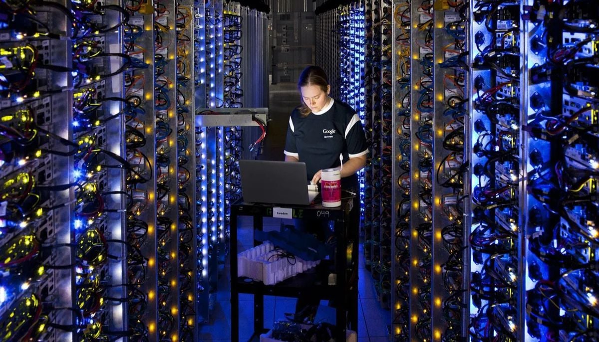 Google plans to boost its AI efforts by advancing the executive who oversaw its data-center systems.